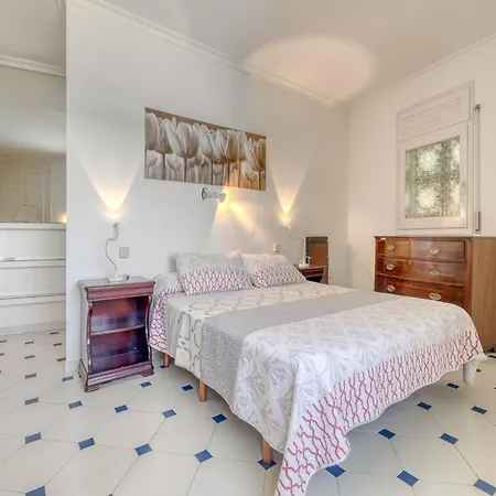 Appartement In With Private Pool & Sea Views Roses