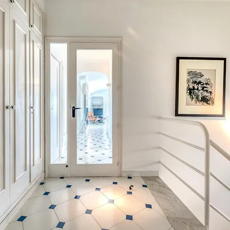 In With Private Pool & Sea Views Appartement *