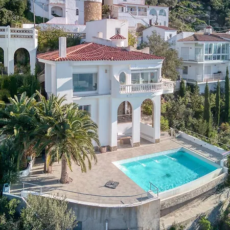 Appartement In With Private Pool & Sea Views *