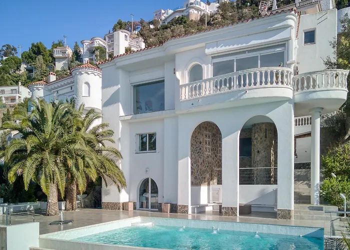 In With Private Pool & Sea Views Lejlighed *