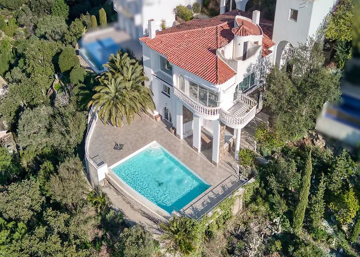In With Private Pool & Sea Views Lejlighed *