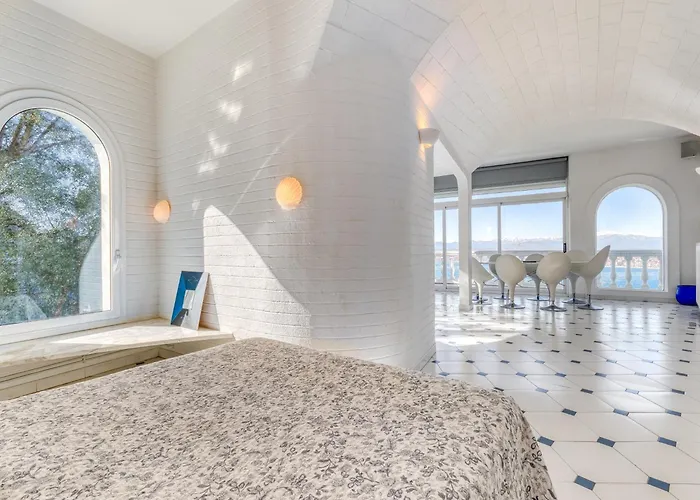 In With Private Pool & Sea Views Lejlighed Roses